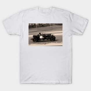 Bentley 3 Litre Tourer Sports Motor Car Le Mans Classic T-Shirt